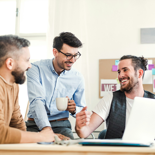 Unzufriedenheit im Job? Anleitung zum Glücklichsein – von den Ursachen bis zum Jobwechsel